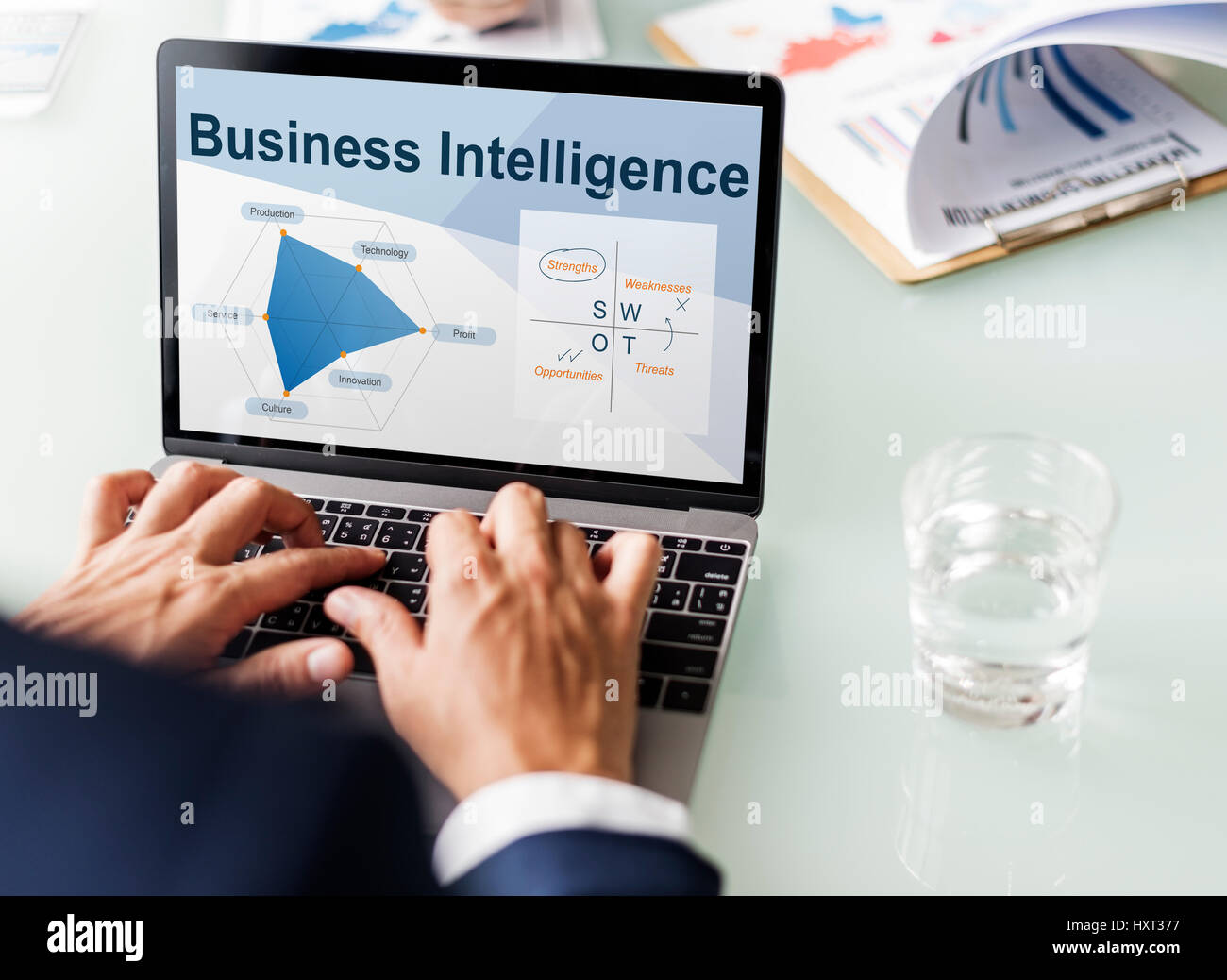 Prestazioni informazioni di Business Intelligence Comunicazione Foto Stock