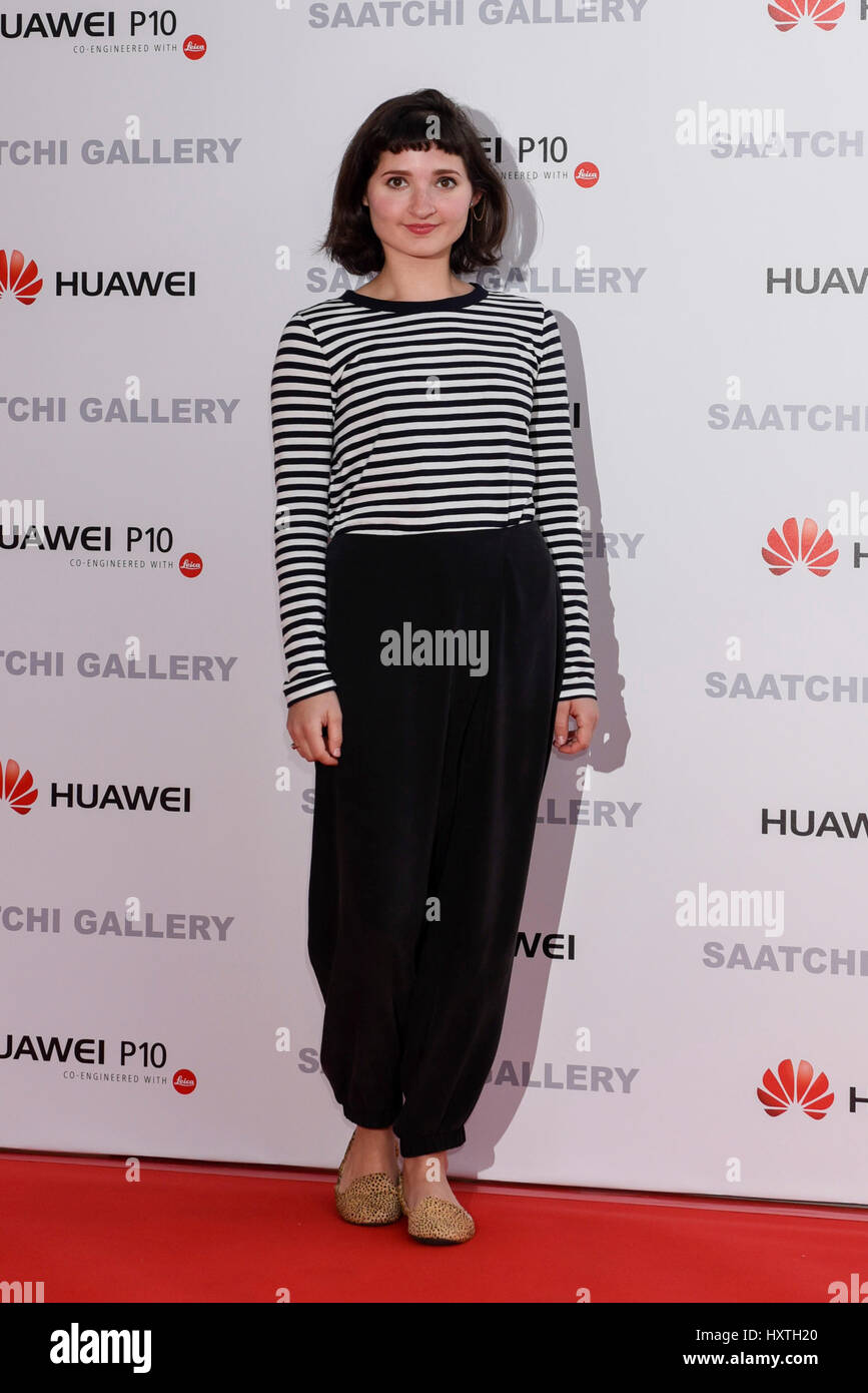 Londra, Regno Unito. Il 30 marzo 2017. Ruby Bentall, attrice, assiste la vista privata presso la Saatchi Gallery di 'da Selfie Self-Expression all', il primo al mondo mostra esplorando la storia dell'selfie dai vecchi maestri di oggi. La mostra, aperta dal 31 marzo al 30 maggio 2017, celebra il potenziale creativo di una forma di espressione spesso deriso per la sua inanity nonché evidenziando il ruolo emergente dello smartphone come mezzo artistico per questo tipo di auto-espressione. Credito: Stephen Chung / Alamy Live News Foto Stock