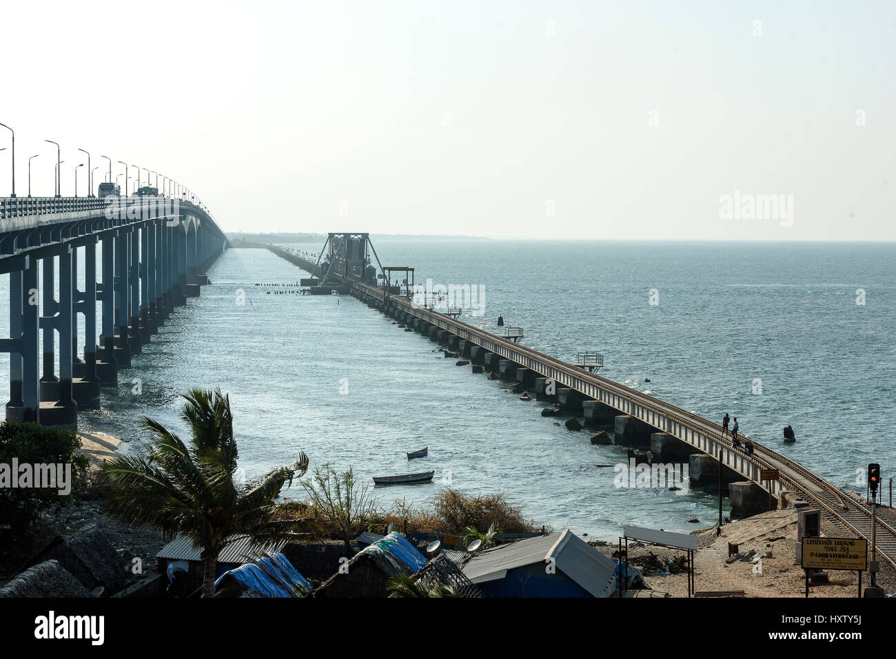 Ponte a sbalzo in Pamban, India. Foto Stock