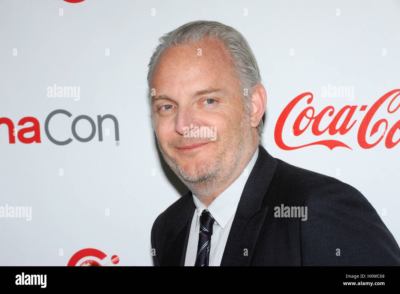 Direttore Francis Lawrence arriva per il CinemaCon Grande schermo Achievement Award il 23 aprile 2015 a Las Vegas, Nevada. Foto Stock