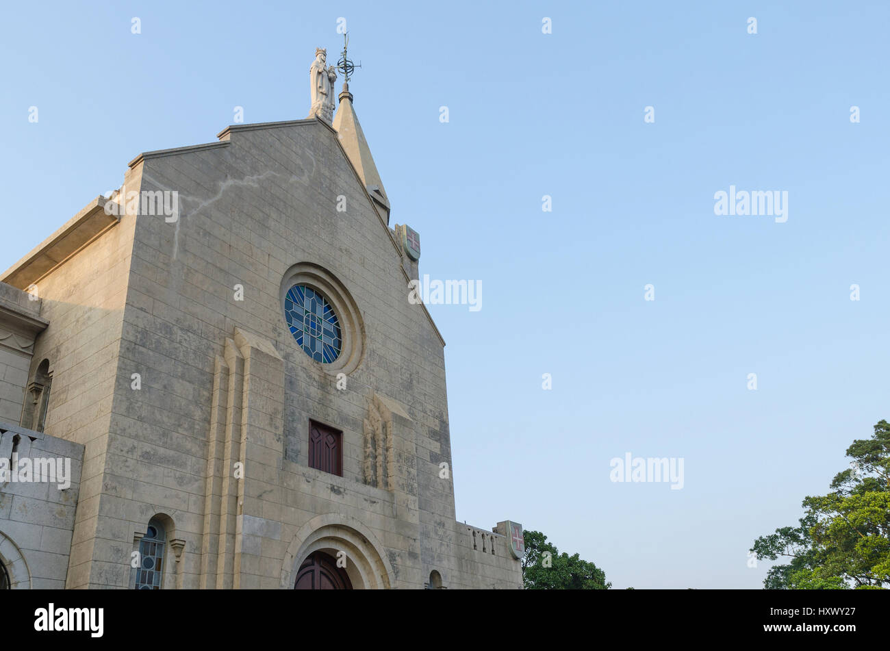 Segno distintivo di Macau Penha chiesa e cielo blu a Macao Cina Foto Stock