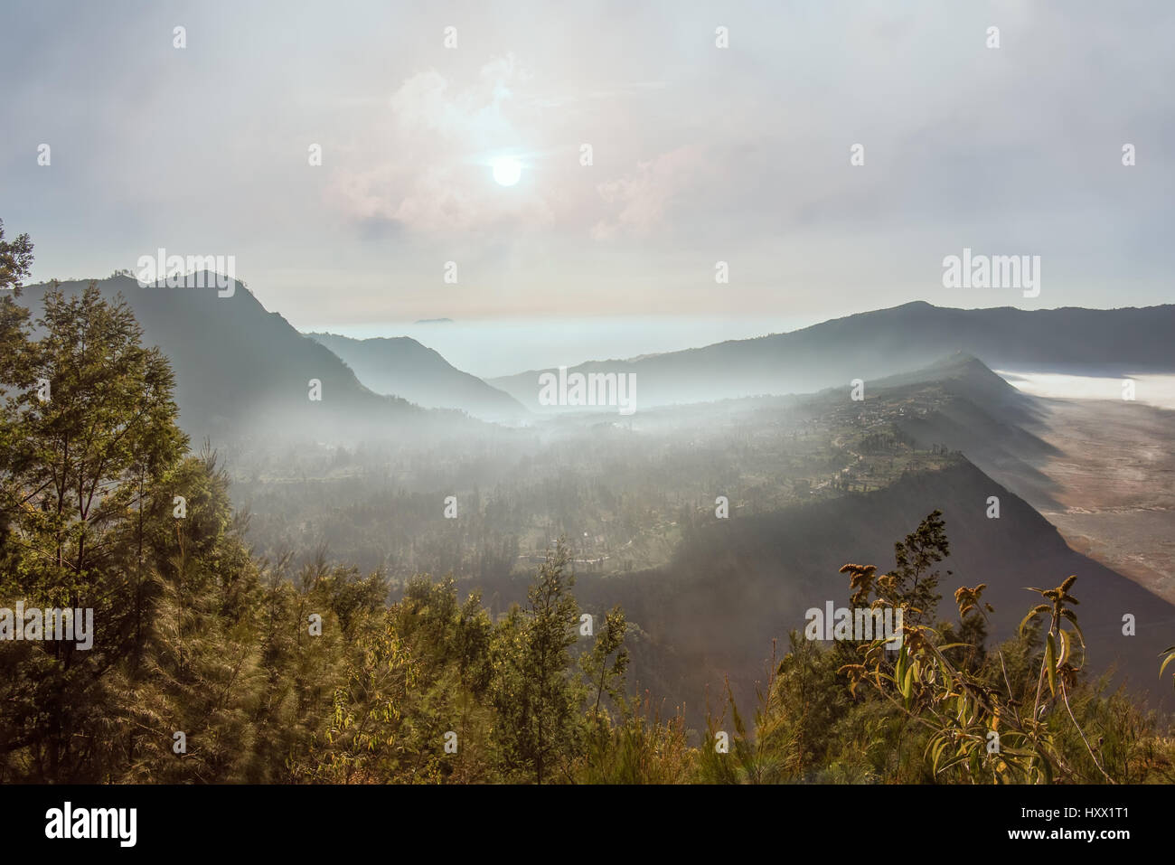 Cemoro lawang villaggio al Monte Bromo in bromo tengger semeru national park, East Java, Indonesia Foto Stock
