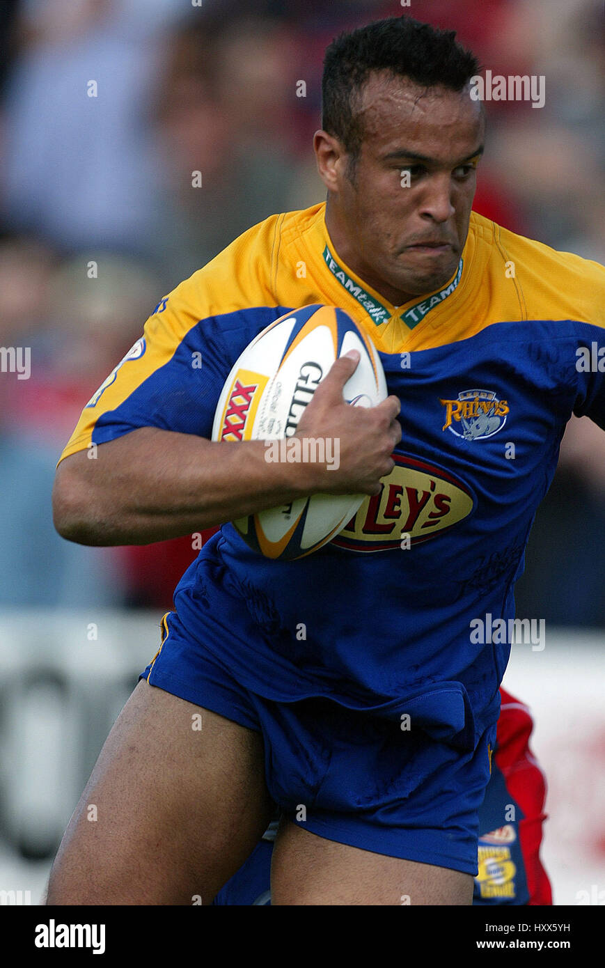 JAMIE JONES LEEDS RINOCERONTI RLFC salford manchester 05 Maggio 2002 Foto Stock