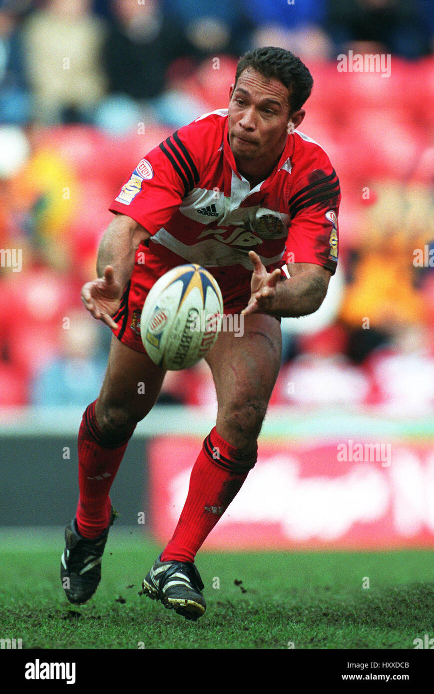 ADRIAN LAM WIGAN WARRIORS RLFC WIGAN WIGAN 09 Febbraio 2002 Foto Stock