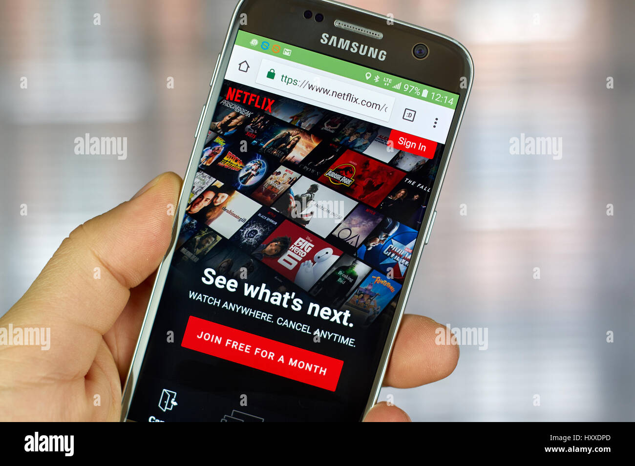 MONTREAL, Canada - 14 Marzo 2017 - applicazione Netflix in esecuzione su Samsung S7. Netflix è uno dei più diffusi provider globale di streaming di filmati. Foto Stock