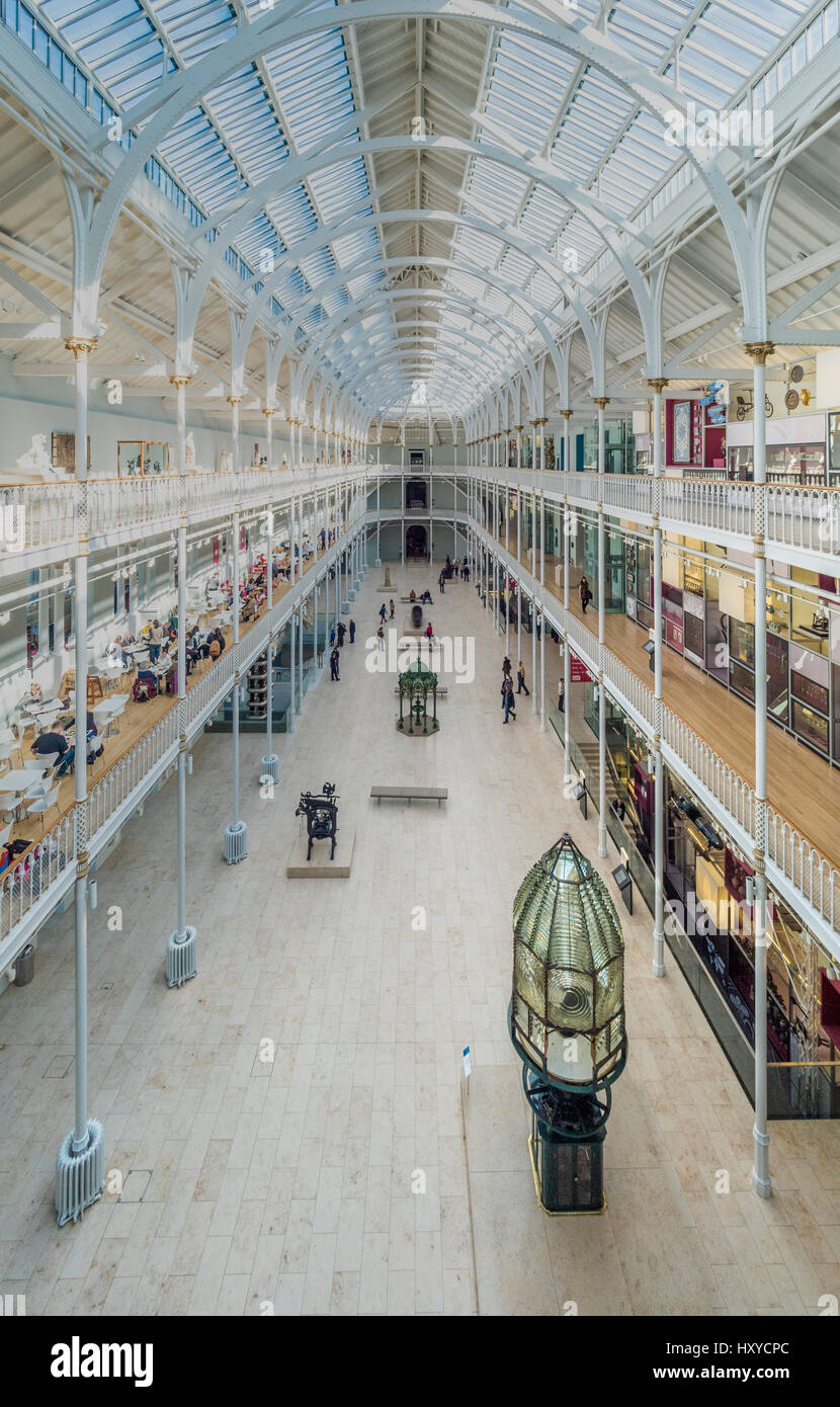 Atrio del Museo Nazionale di Scozia, Edimburgo, Scozia. Foto Stock