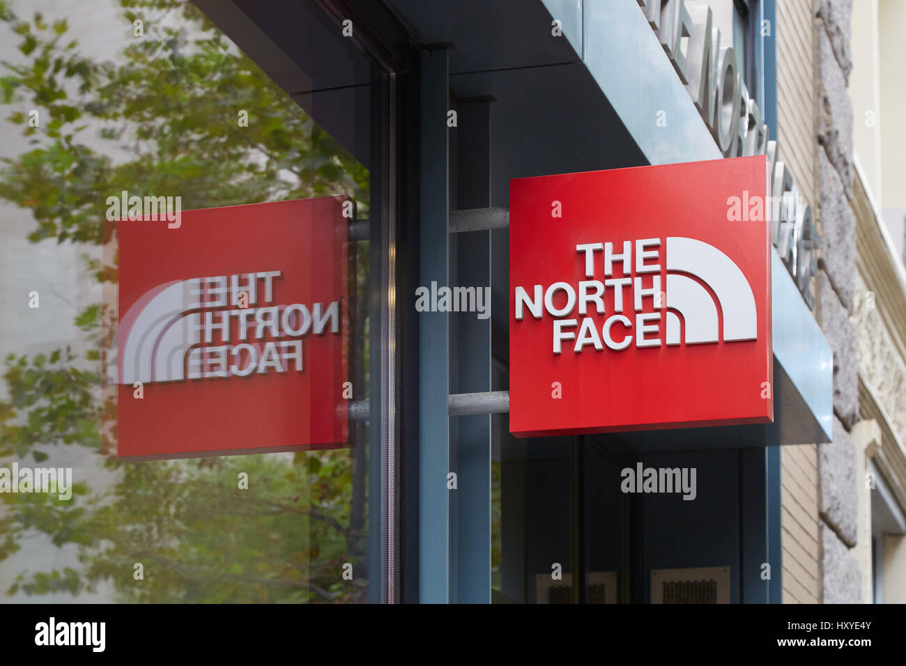 La North Face red store accedi Wooster Street a New York. La North Face Inc. è una società esterna specializzata in cappotti Foto Stock