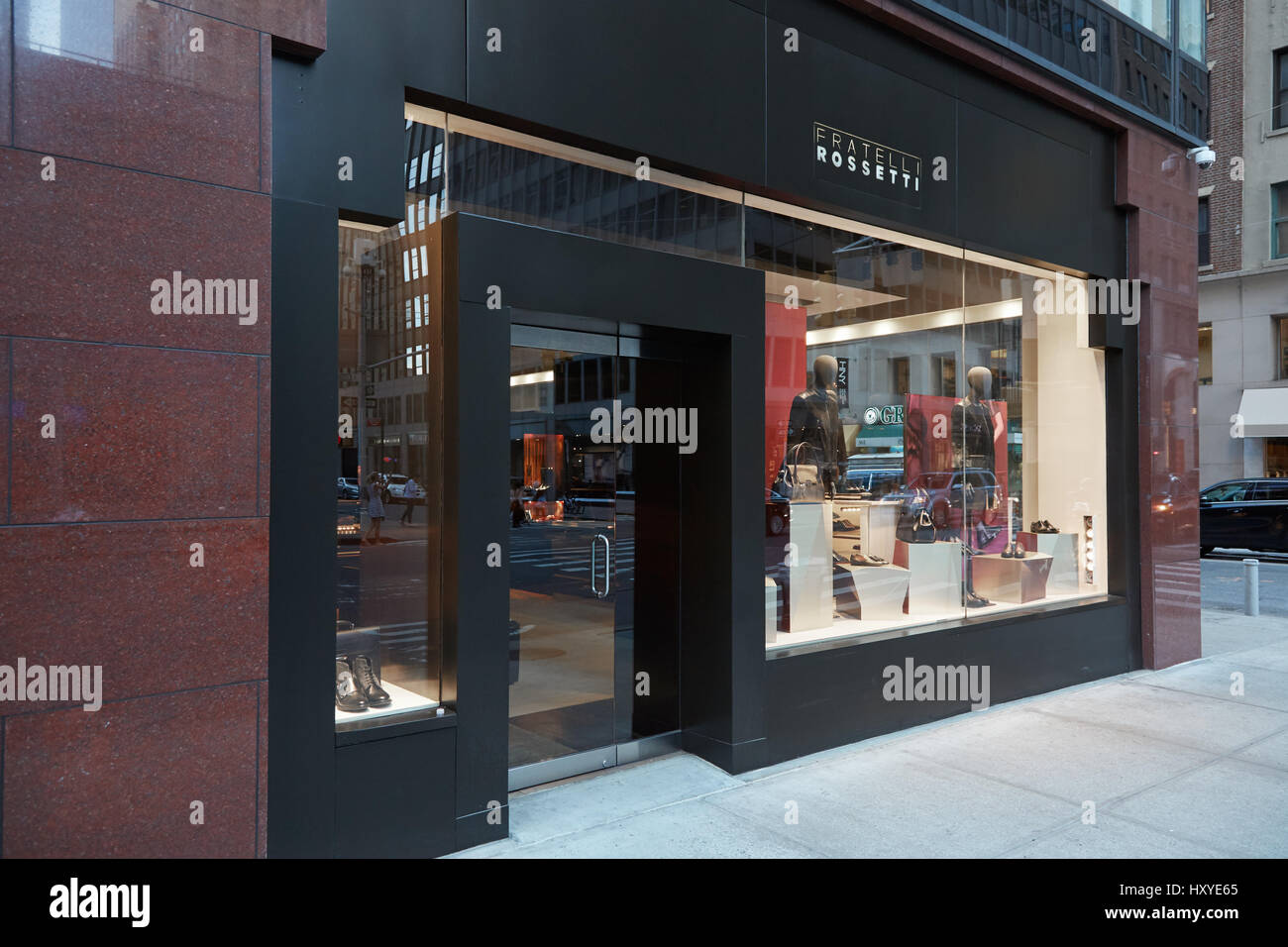 Fratelli Rossetti store esterno in Madison Avenue in New York. Fratelli Rossetti S.p.a è un produttore italiano di calzature di lusso per uomini e donne. Foto Stock