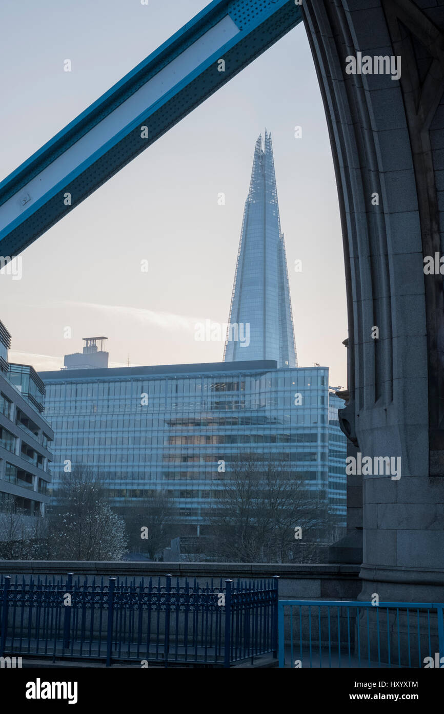 La shard visto dal Tower Bridge Foto Stock