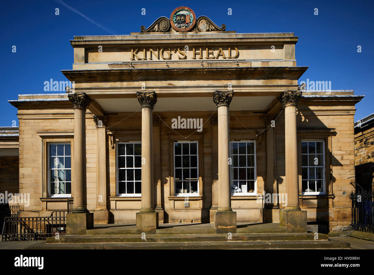 Kings Head Pub, Huddersfield Town Center di un grande mercato comune metropolitan borough Kirklees, West Yorkshire, Inghilterra. Regno Unito. Foto Stock