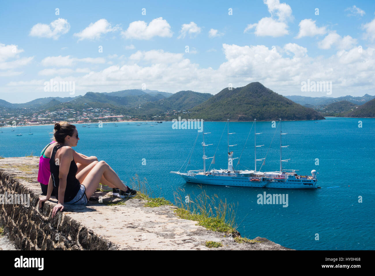 Vista di Rodney Bay a St Lucia, nei Caraibi, da Rodney Fort Foto Stock
