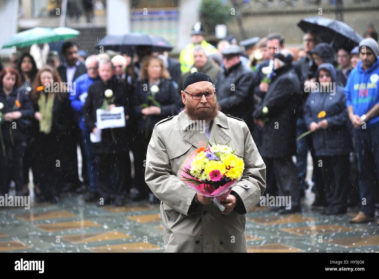 Una settimana dopo il Westminster terrore attaccare le persone di Sheffield South Yorkshire, ricordare le vittime. Foto Stock