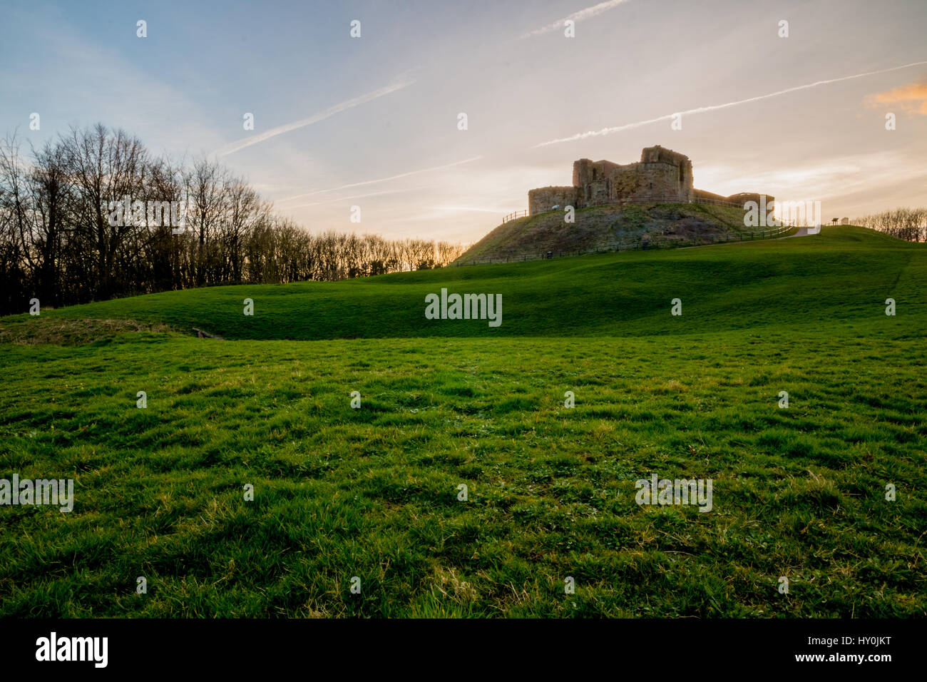 Il castello di Stafford al tramonto Foto Stock