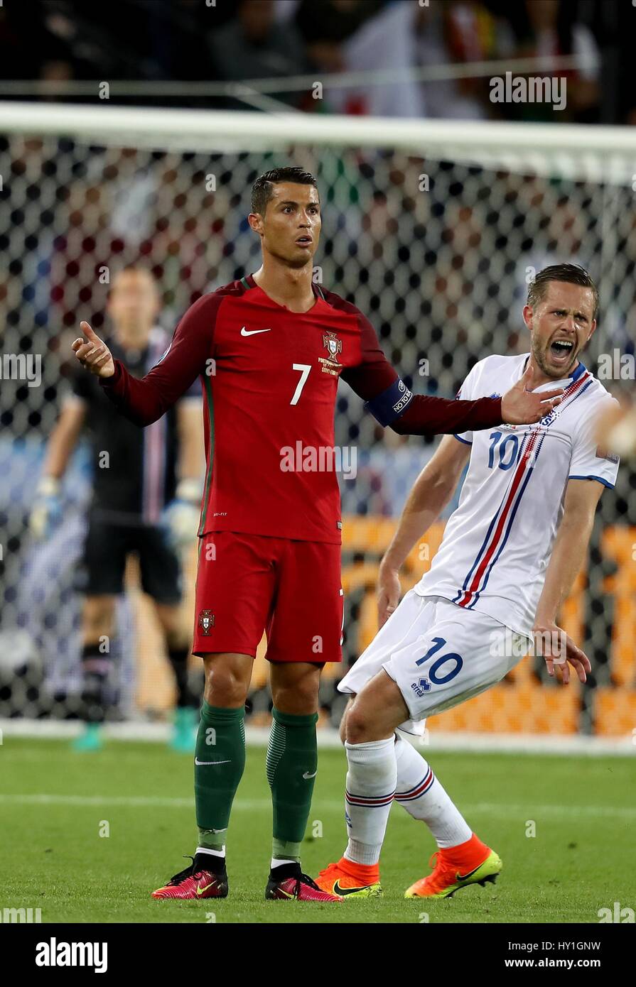 Il Portogallo CRISTIANO RONALDO PORTOGALLO V ISLANDA STADE ...