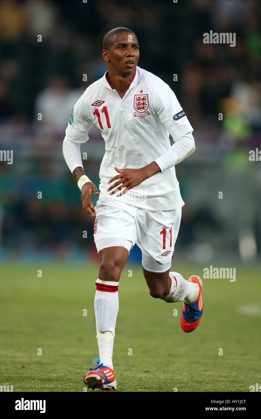 ASHLEY GIOVANI INGHILTERRA MANCHESTER UNITED FC ENGLAND & MANCHESTER UNITED FC DONBASS ARENA DONETSK UCRAINA 11 Giugno 2012 Foto Stock