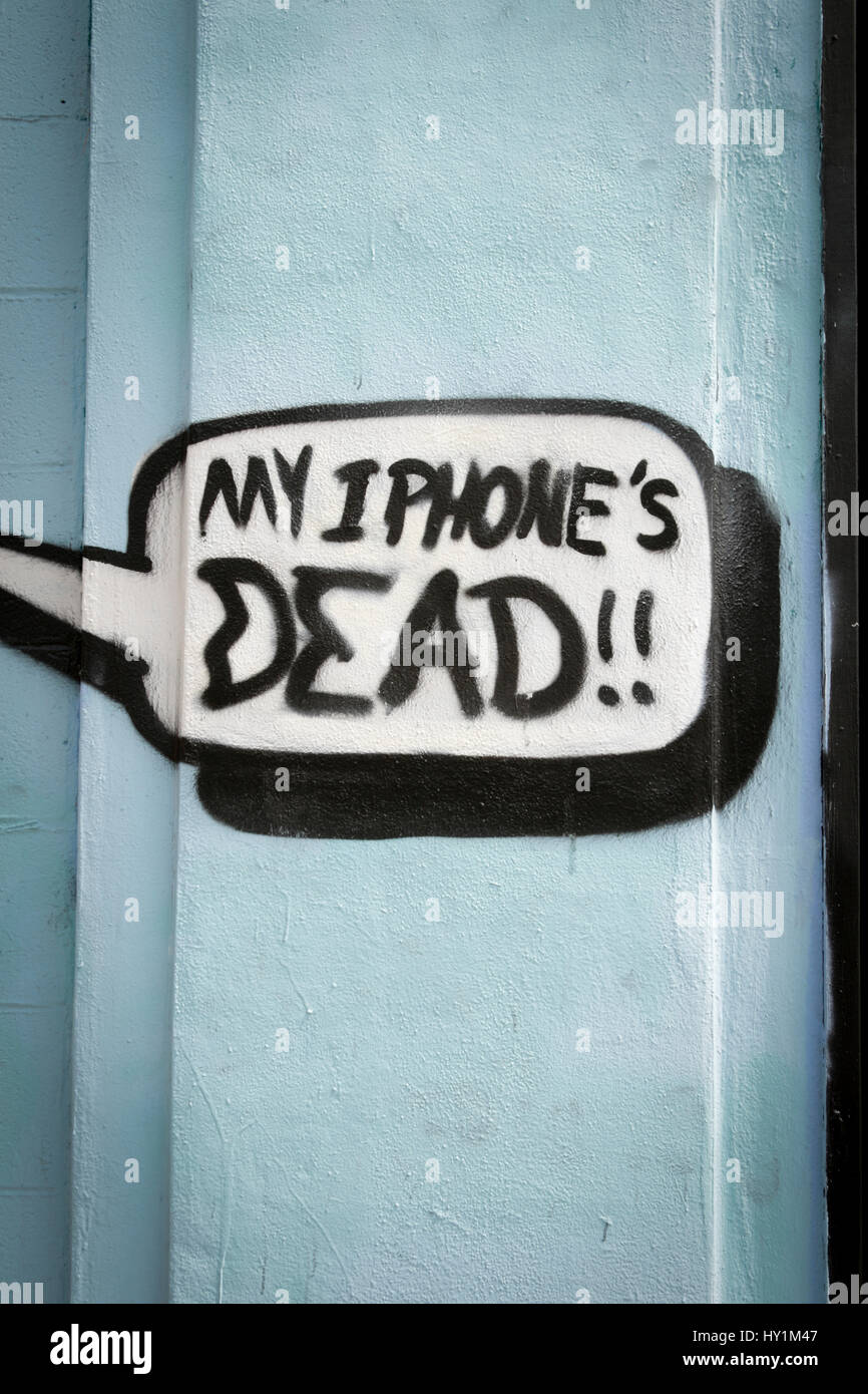 IPhone morto graffiti nelle vicinanze Little 5 punti in Atlanta, GA Foto Stock
