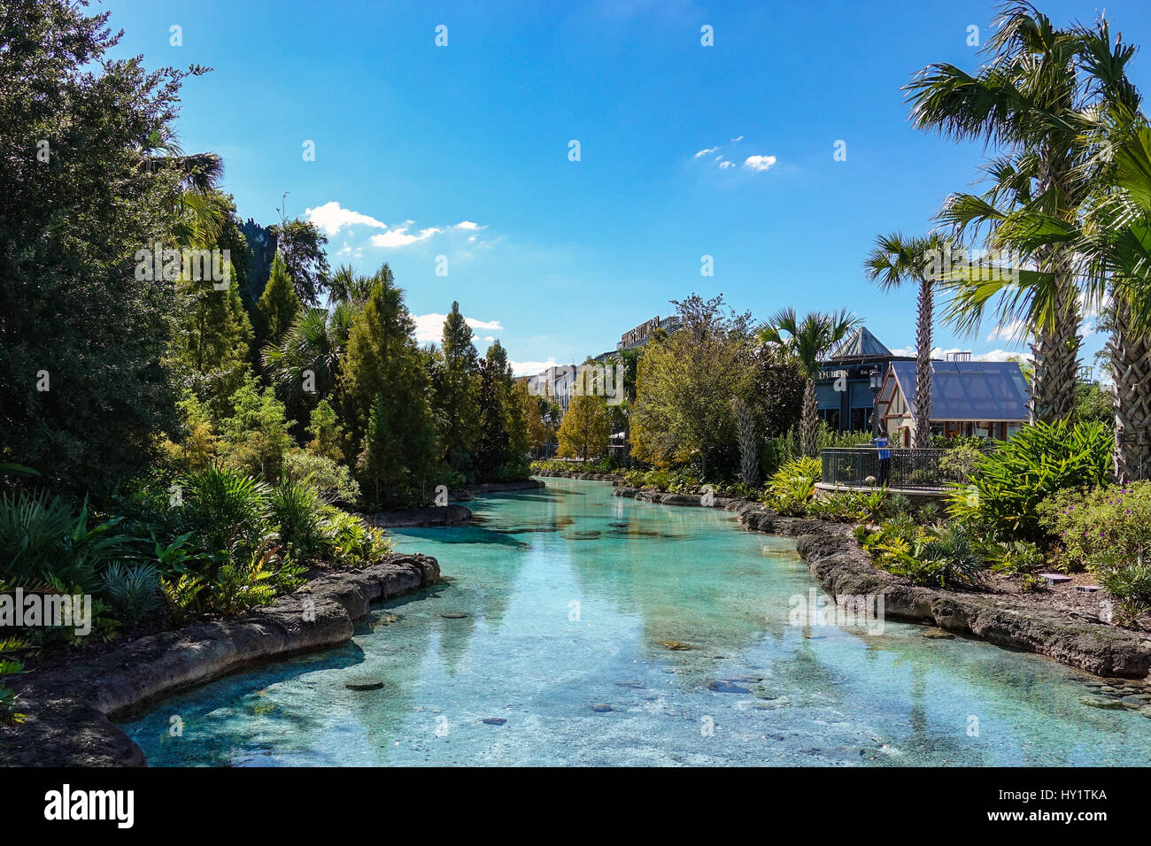 Visualizza in basso il fiume a Disney Springs, in Florida Foto Stock