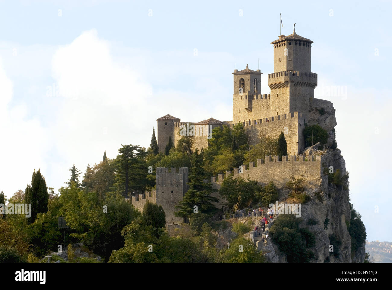 Immagine della Guaita, la più antica delle tre torri di San Marino e il più famoso. Fu costruito nel XI secolo e servito brevemente come un Foto Stock