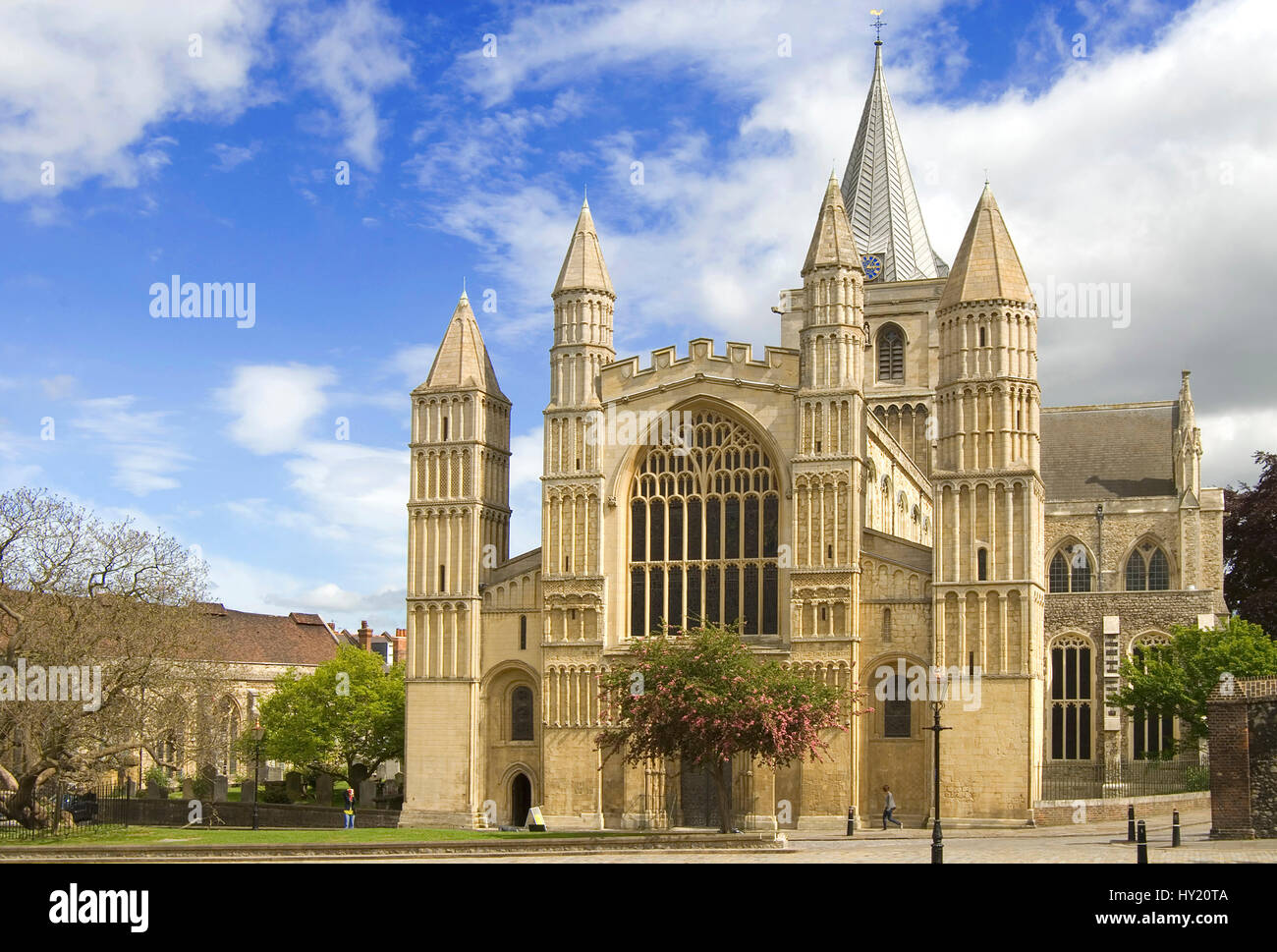 Immagine della Rochester Cathedral nel sud-est dell' Inghilterra. Die Kathedrale von Rochester in SÃ¼dostengland. Die beeindruckende Westfassade der 604 gegr Foto Stock