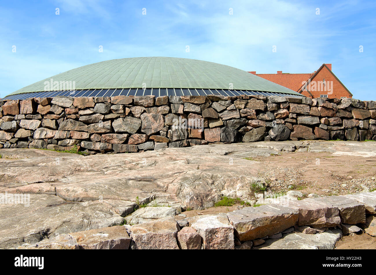 Immagine della montagna di Temppeliaukio chiesa costruita interamente in montagna a Helsinki in Finlandia. Foto Stock