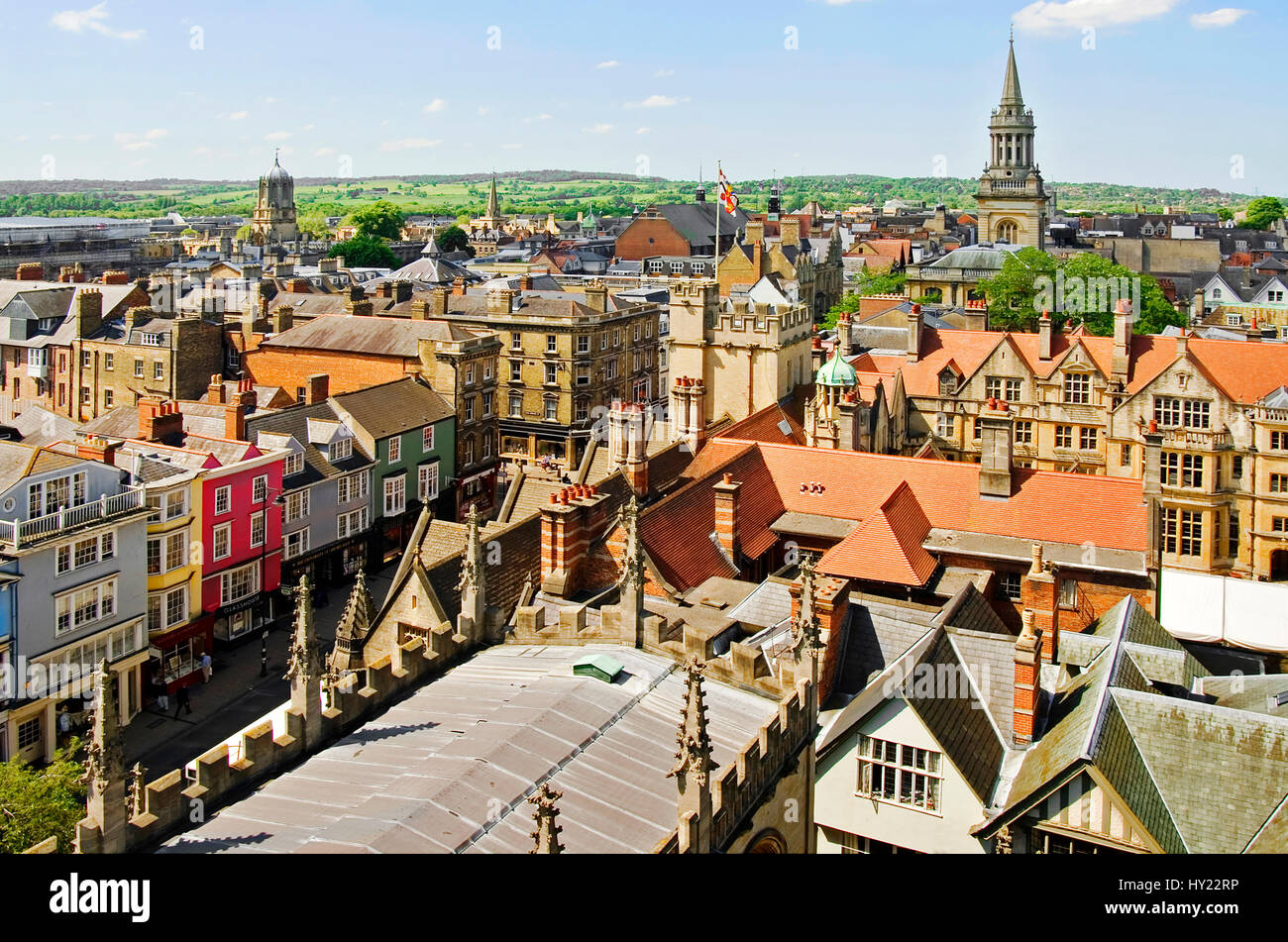 Vista sulla Skyline medievale della città universitaria di Oxford in Inghilterra. Blick Ã¼ber die mittelalterliche Skyline der UniversitÃ¤tsstadt Oxford in SÃ¼d Foto Stock