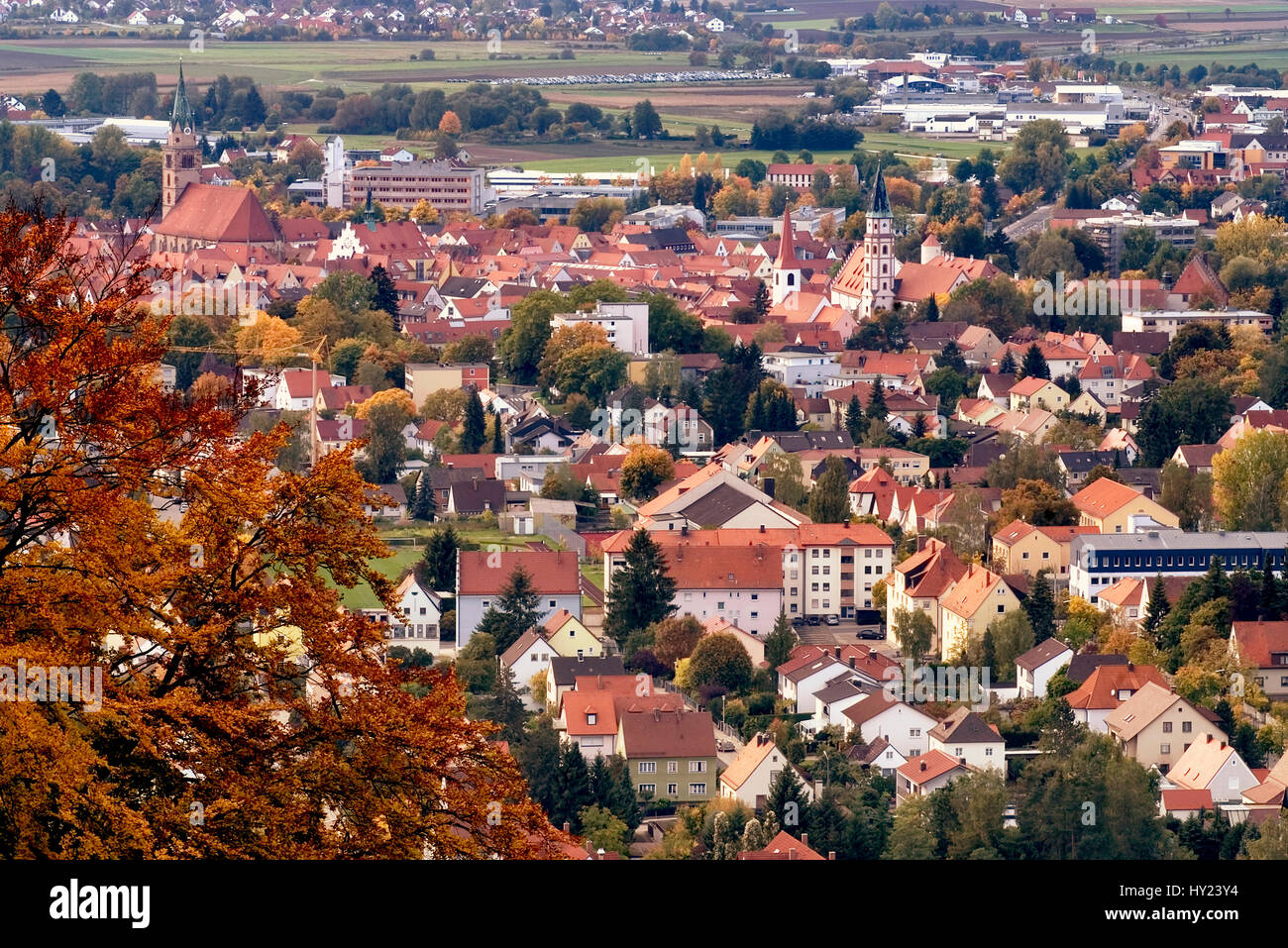 Blick ueber die historische Altstadt von Neumarkt i.d.opf in Bayern, Deutschland. Veduta aerea della città vecchia di Neumarkt i.d.opf in Baviera, Sou Foto Stock