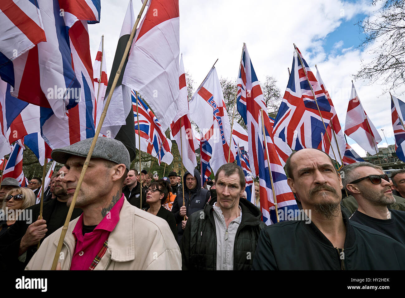 Anti-Islamic Marzo e Rally attraverso Londra Centrale della Difesa inglese League e Gran Bretagna prima Foto Stock