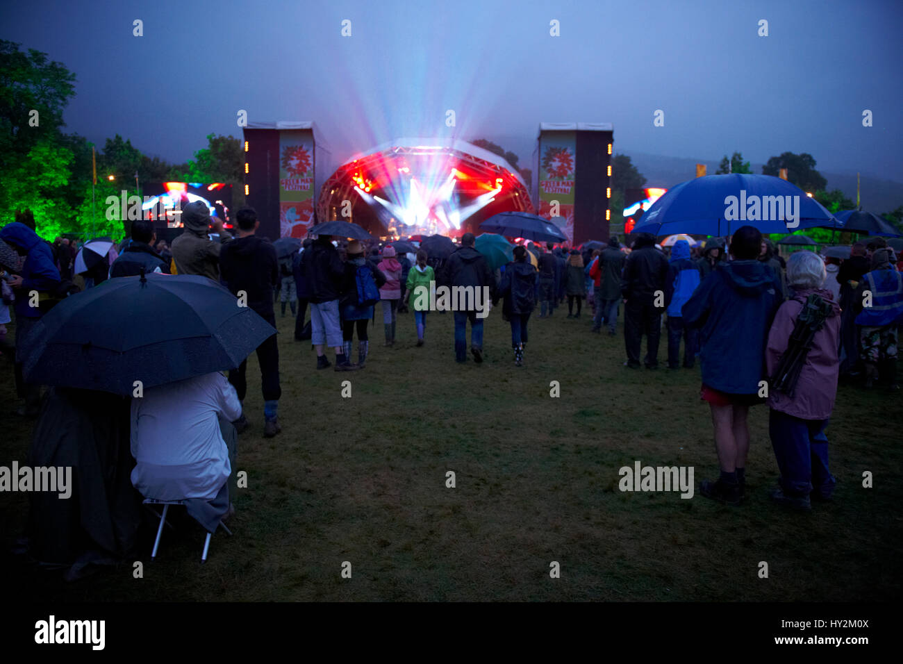 Live band suonare sul palco, Green Man festival, Galles Foto Stock