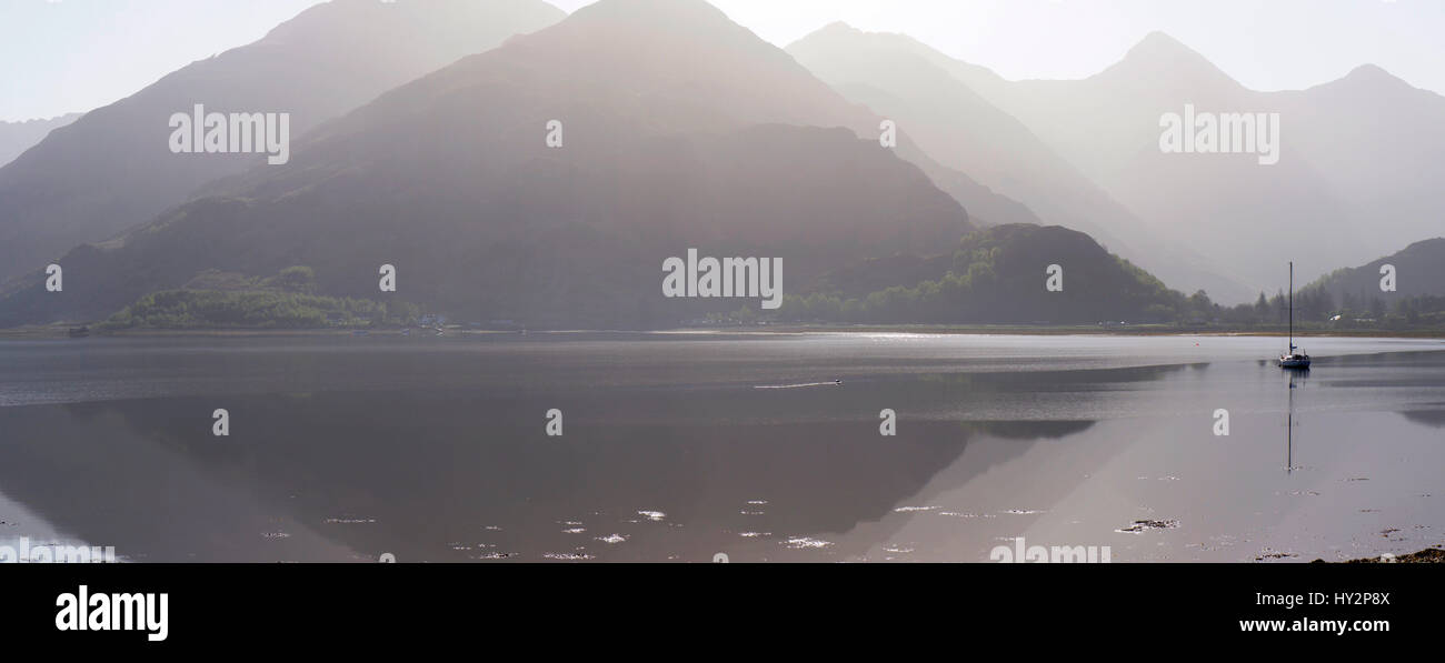Loch Duich, Lochalsh, Shiel Bridge, regione delle Highlands, Scozia Foto Stock