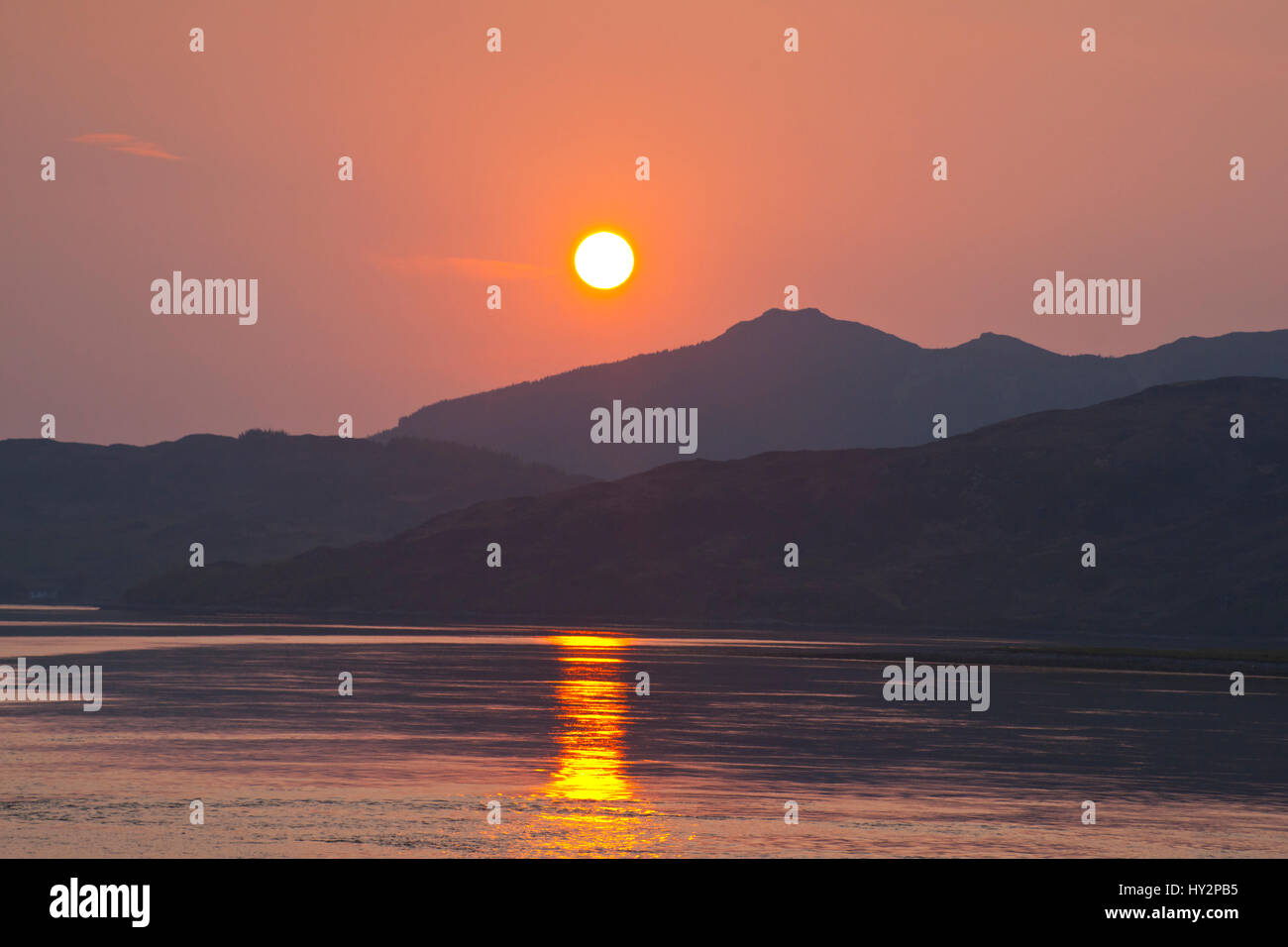 Tramonto sul Loch Duich, Lochalsh, regione delle Highlands, Scozia Foto Stock