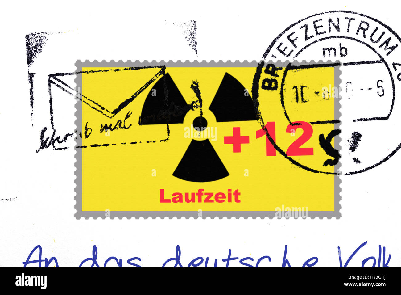 Timbro con segno di radioattività, termine allungamento per impianti di produzione di energia nucleare, gruppo di immagini, Briefmarke mit Radioaktivitätszeichen, Laufzeitenverlänger Foto Stock