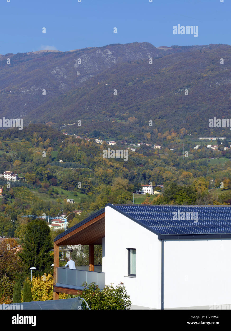 Casa nel paesaggio. Sarmede House, Sarmede, Italia. Architetto: Tate Harmer, 2015. Foto Stock