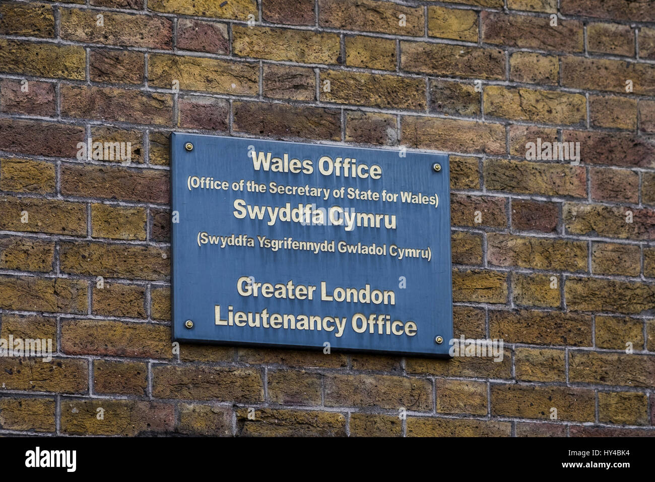 Ufficio del Galles placca su Whitehall, London, England, Regno Unito Foto Stock