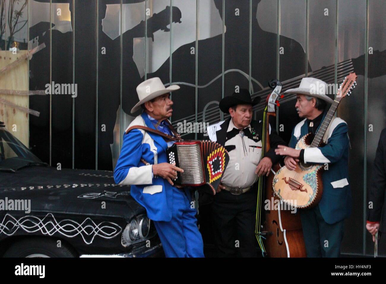 Gruppo Norteño a Plaza Garibaldi, Città del Messico. Foto Stock