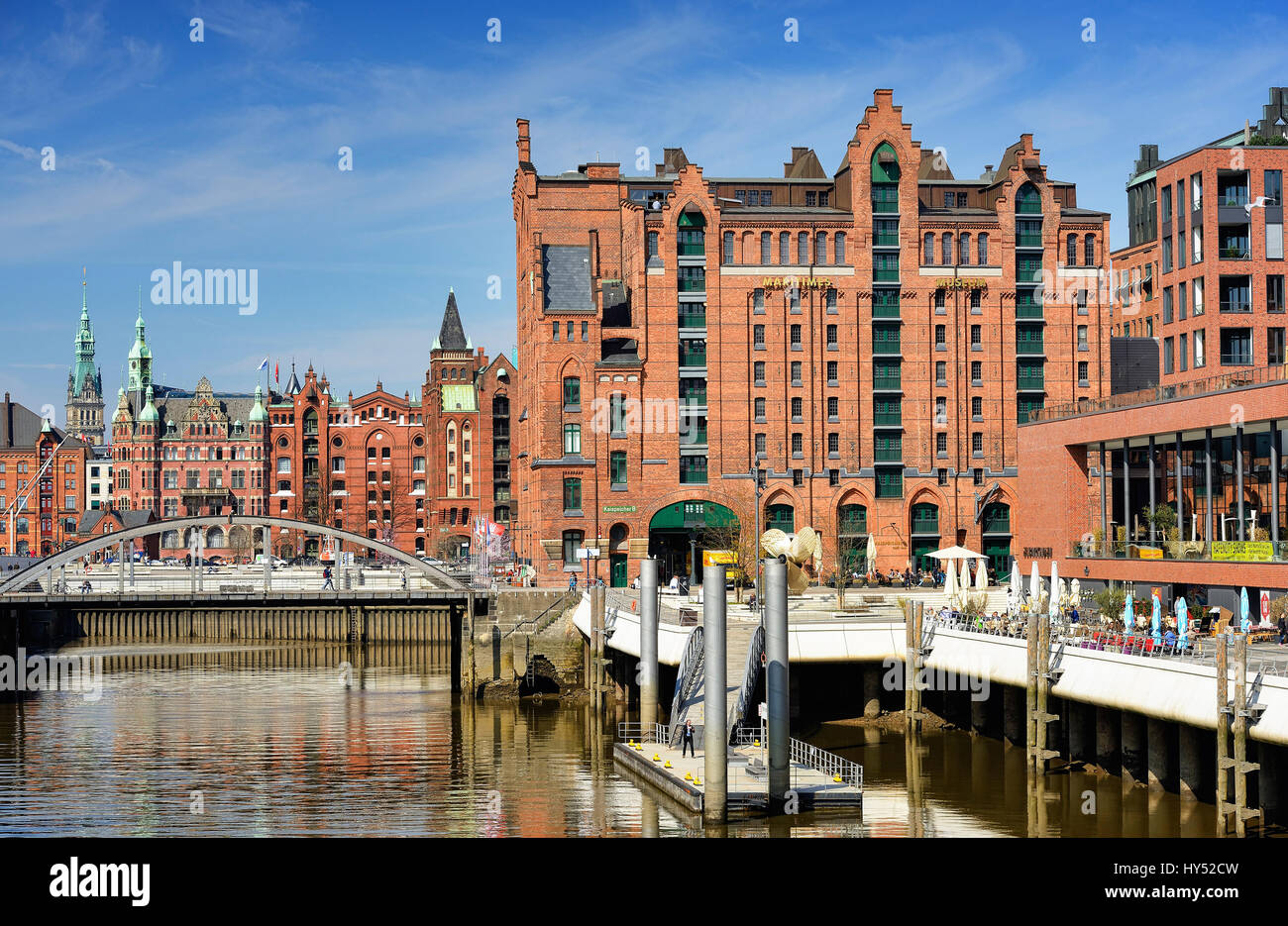 International Maritime Museum e Elbarkaden nella città portuale di Amburgo, Germania, Europa, Internationales Maritimes Museum und Elbarkaden in der H Foto Stock