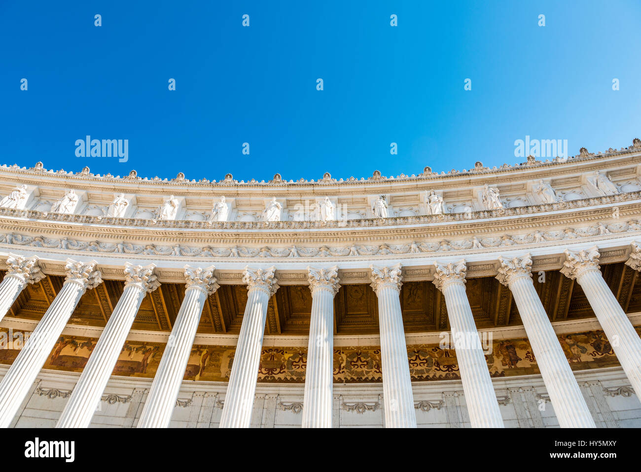 Colonne bianche, Colonade, Monumento Nazionale a Vittorio Emanuele II, Vittoriano, Altare della Patria, monumento nazionale Foto Stock