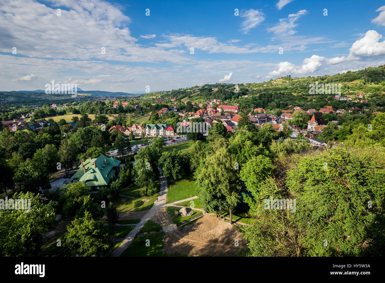 Vista aerea dal Castello di Bran nei pressi di crusca, Romania, comunemente noto come 'Dracula Castello dell', casa di carattere del titolo in Bram Stoker's 'Dracula" nuovo Foto Stock