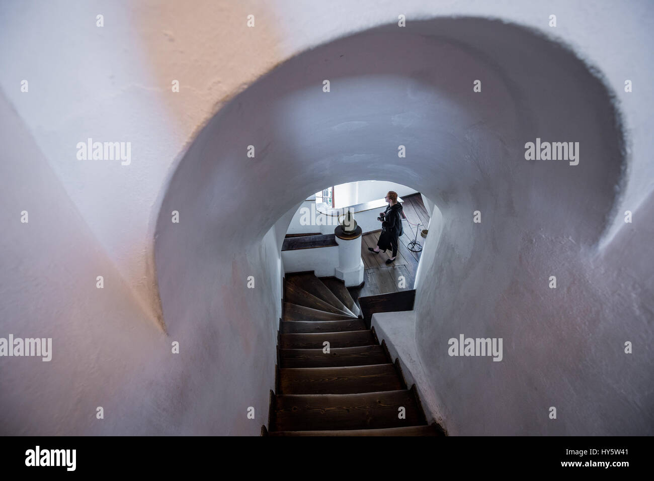 Le scale nel Castello di Bran nei pressi di crusca, Romania, così chiamato 'Dracula Castello dell', casa di carattere del titolo in Bram Stoker's 'Dracula" nuovo Foto Stock