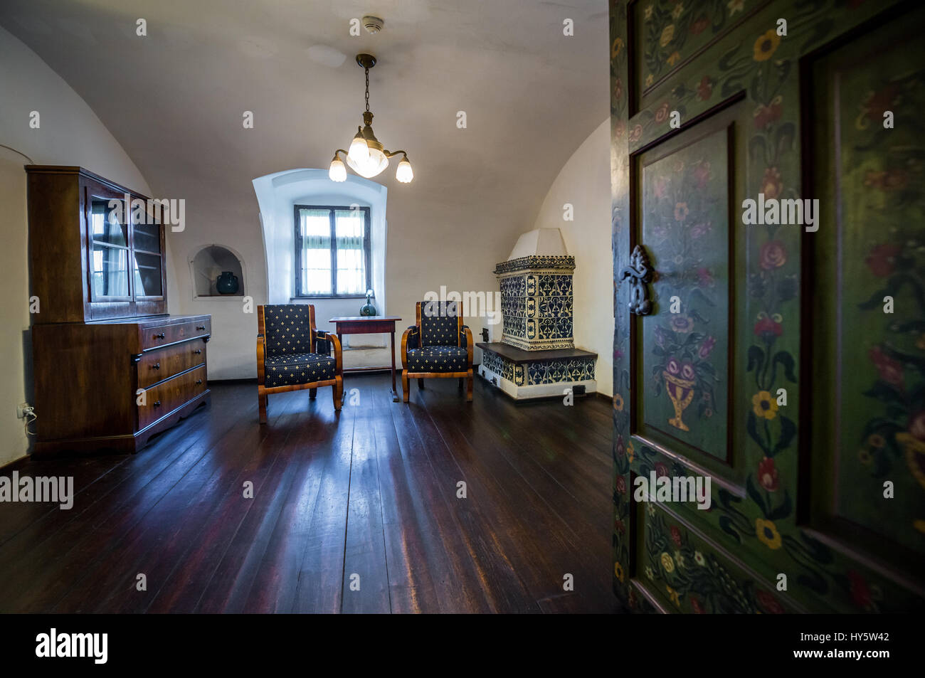Biedermeier Drawing Room nel Castello di Bran nei pressi di crusca, Romania, così chiamato 'Dracula Castello dell', casa di carattere del titolo in Bram Stoker's 'Dracula" nuovo Foto Stock