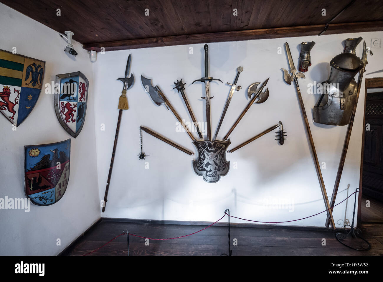 Arma medioevale raccolta nel Castello di Bran nei pressi di crusca, Romania, così chiamato 'Dracula Castello dell', casa di carattere del titolo in Bram Stoker's 'Dracula" nuovo Foto Stock