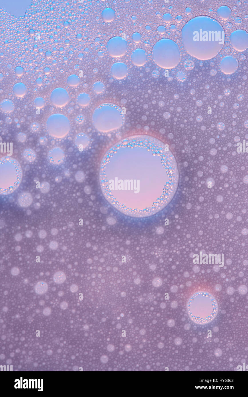 Abstract bolle di aria nell'acqua. La texture di acqua con bolla di schiuma Foto Stock