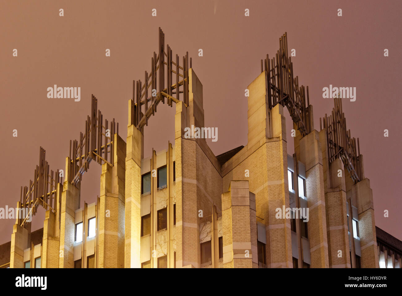 Edificio di Bruxelles, Belgio, di notte Foto Stock