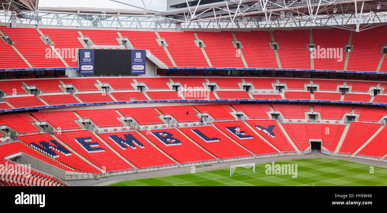 Lo stadio di Wembley sedi e panoramica del campo Foto Stock