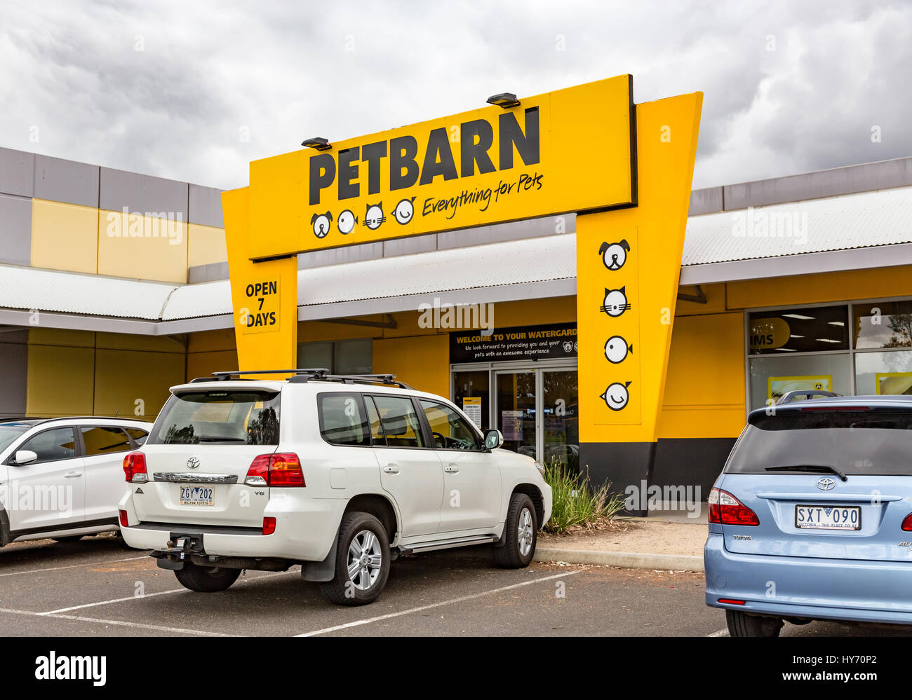 Petbarn pet store presso Watergardens shopping, Melbourne, Victoria, Australia. Foto Stock