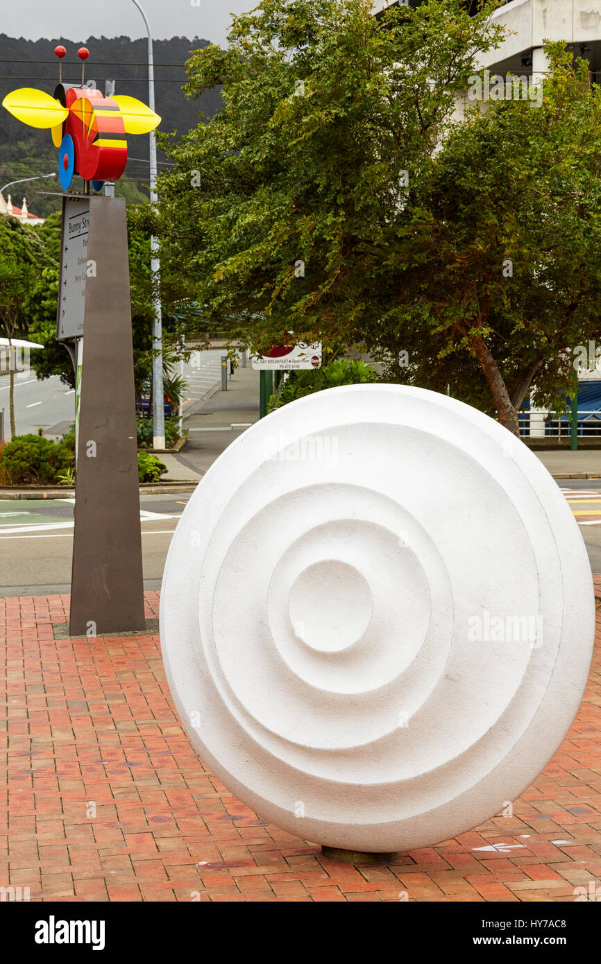 Sismico di scultura di Louise Purvis, Wellington, Nuova Zelanda Foto Stock