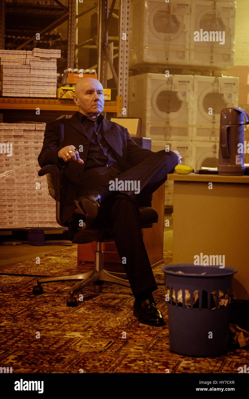 Data di rilascio: febbraio 10, 2017. Titolo: T2: Trainspotting. STUDIO: Sony Pictures. Direttore: Danny Boyle. Trama: Una continuazione della saga di Trainspotting riunendo i caratteri originali. STARRING: IRVINE WELSH come Mikey Forrester (credito Immagine: © Sony Pictures Entertainment/foto) Foto Stock