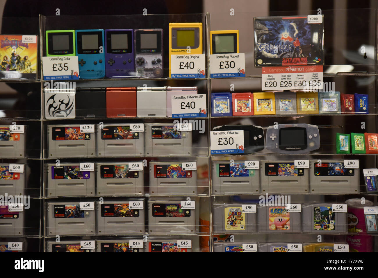 Londra, Regno Unito. Il 2 aprile 2017. Il London il mercato gaming, per giochi rétro collezionisti e giocatori. Credito: Matteo Chattle/Alamy Live News Foto Stock