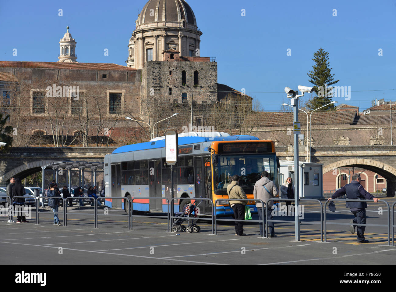 Stazione dei pullman, Piazza Paolo Borsellino, Catania, Sicilia, Italia, Busbahnhof, Sizilien, Italien Foto Stock
