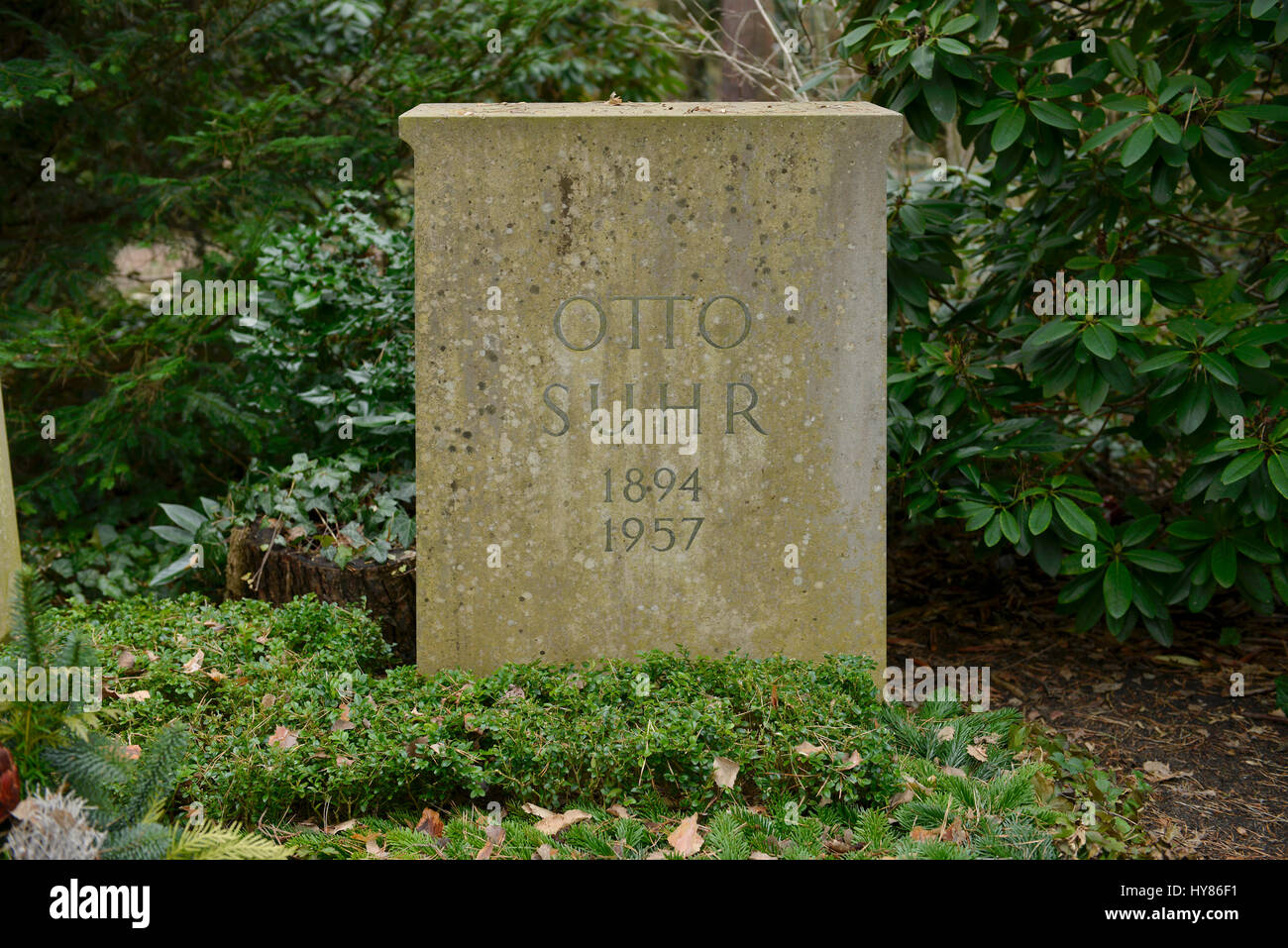 Tomba, Otto Suhr, Forest Cemetery, Potsdam avenue, Zehlendof, Berlino, Germania, Grabmal, Waldfriedhof, Potsdamer Chaussee, Deutschland Foto Stock