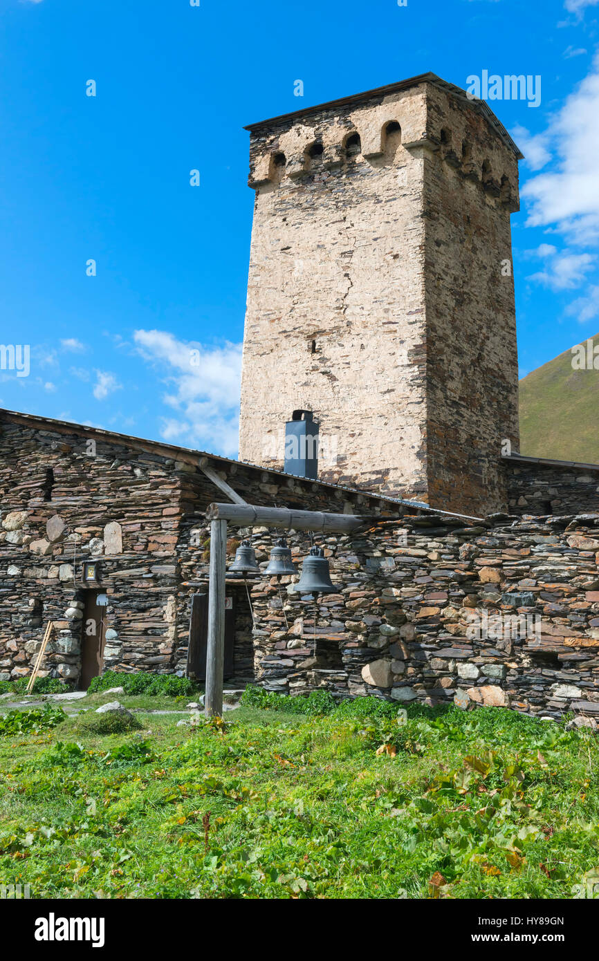 Chiesa Lamaria, Ushguli villaggio, regione di Svaneti, Caucaso, Georgia Foto Stock